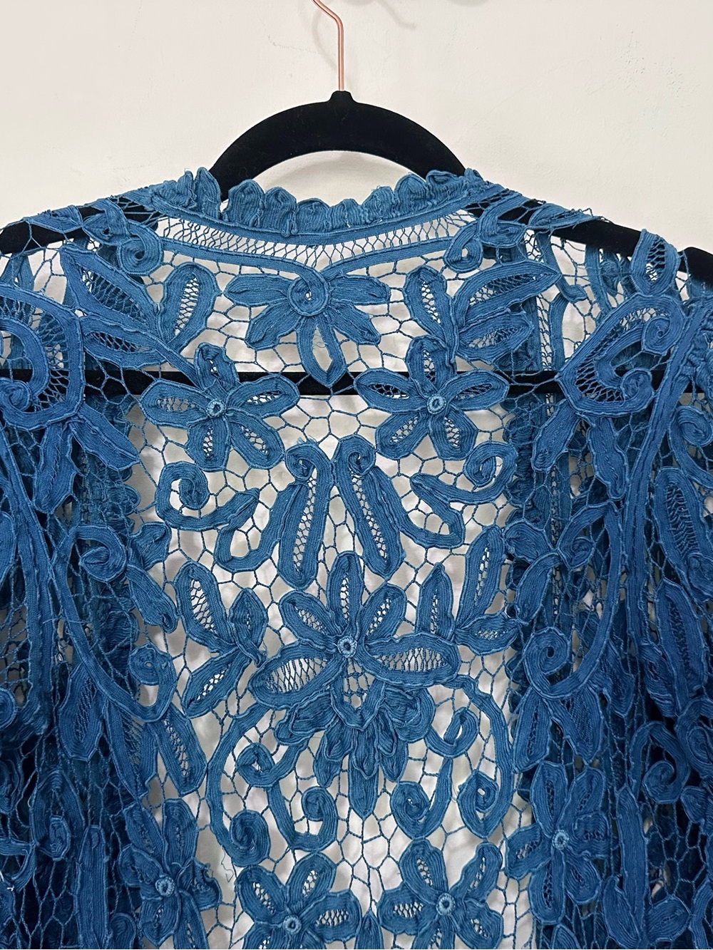 VINTAGE blue crochet/applique long open Cardigan long-sleeve -size S/M - Picture 6 of 12